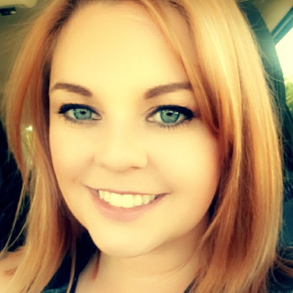 Meet your Posher, Carmen - Picture 2 of 2